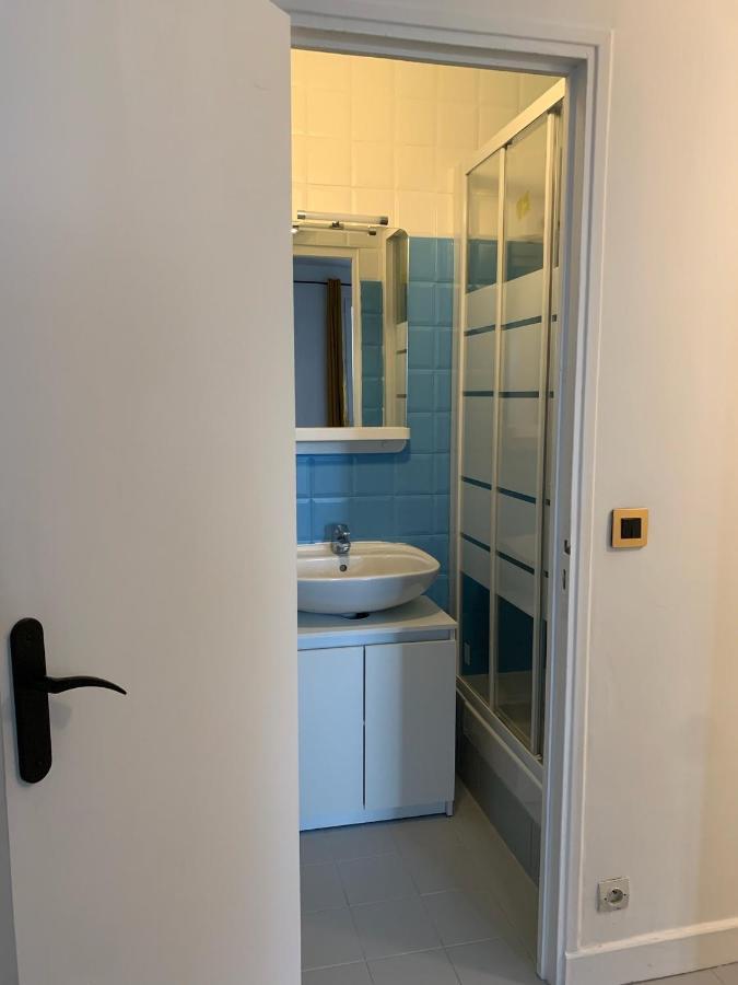Studio Perfect For 2 Adults And 1 Kid, And Up To 2 Kids - Jourdain 20E, 25Mn To Louvre Via Line M11 Paris Ngoại thất bức ảnh